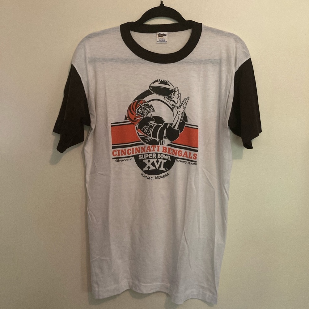 Vintage Cincinnati Bengals Football White Black Ringer T-Shirt 1982 Super Bowl